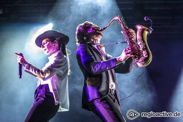 Mr. Saxobeat meets Boy George - Beeindruckend: Bilder von Parov Stelar live beim A Summer's Tale 2016                    